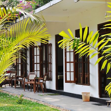 Medawatta Villa Mirissa Esterno foto