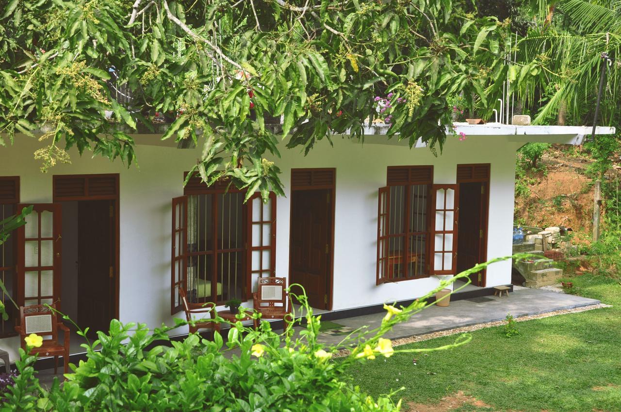 Medawatta Villa Mirissa Esterno foto