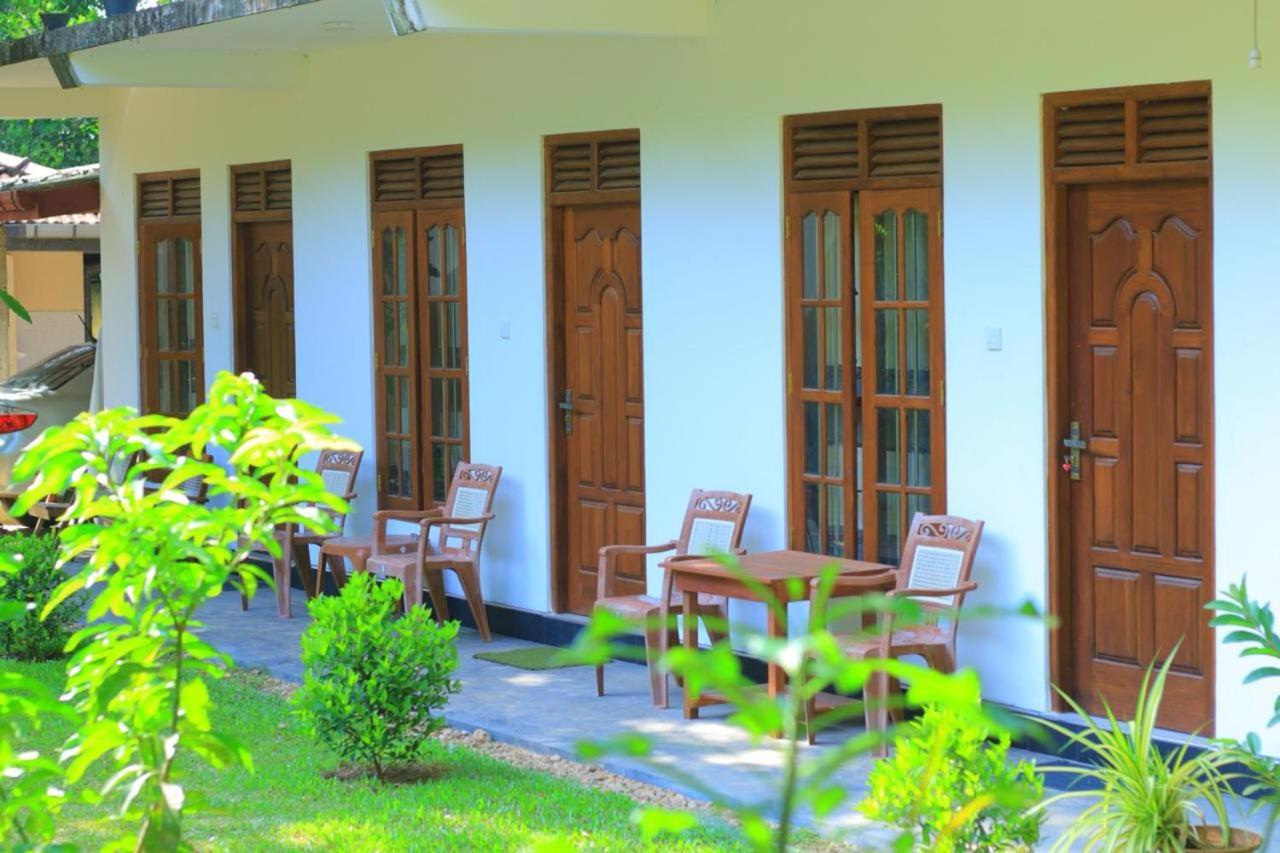 Medawatta Villa Mirissa Esterno foto