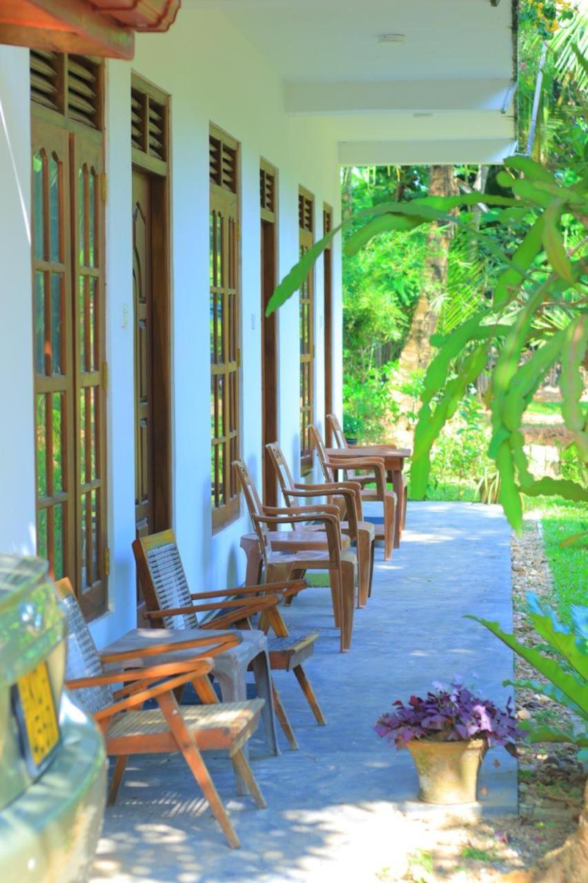 Medawatta Villa Mirissa Esterno foto