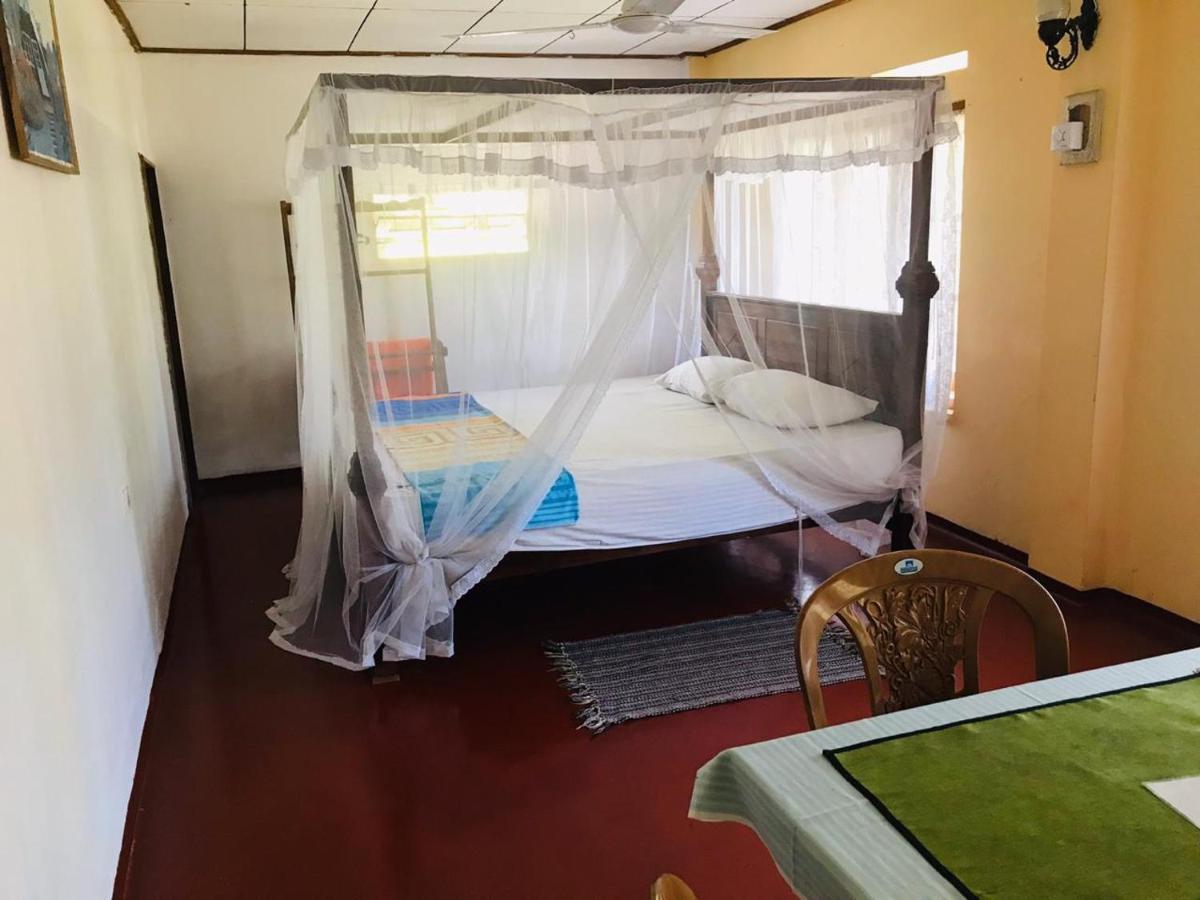 Medawatta Villa Mirissa Esterno foto
