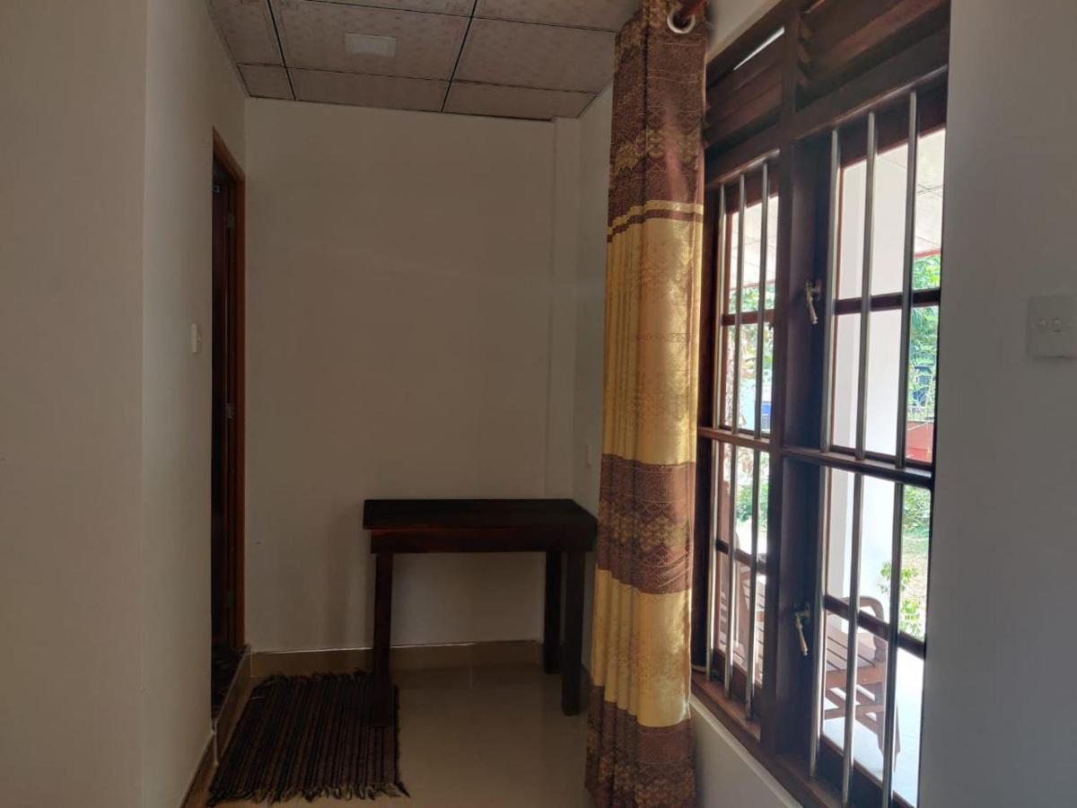 Medawatta Villa Mirissa Esterno foto
