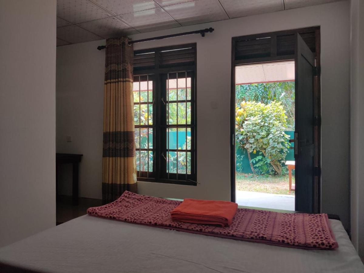 Medawatta Villa Mirissa Esterno foto
